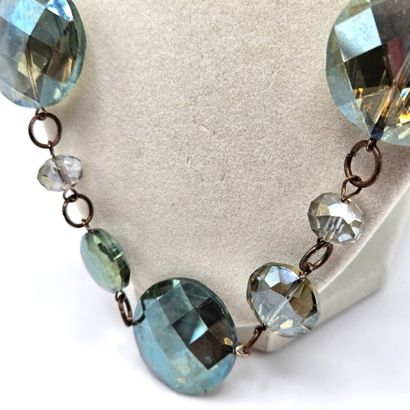 VINTAGE Stunning Green Faceted Glass Rhinestone Ball Long Statement Necklace - Picture 3 of 9